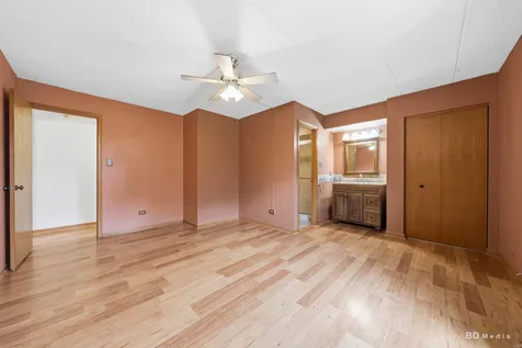 10251 Major Avenue Oak Lawn IL 60453