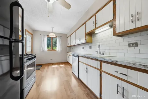 10251 Major Avenue Oak Lawn IL 60453