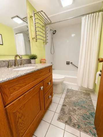 1380 Oakwood Avenue Des Plaines IL 60016