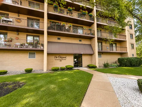 1380 Oakwood Avenue Des Plaines IL 60016