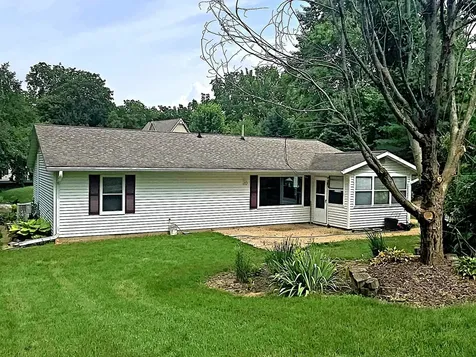 133 Fieldstone Lane Dixon IL 61021