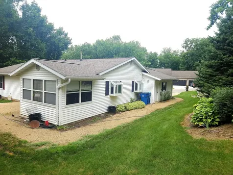 133 Fieldstone Lane Dixon IL 61021