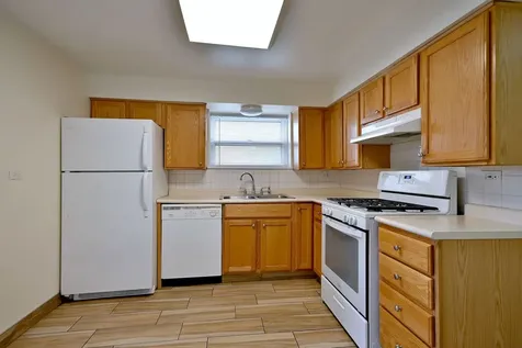 2033 North 74th Avenue Elmwood Park IL 60707