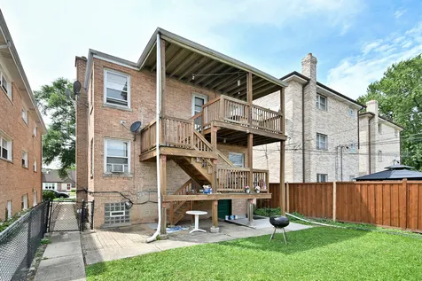 2033 North 74th Avenue Elmwood Park IL 60707