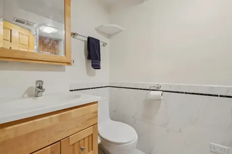 6048 North Landers Avenue Chicago IL 60646