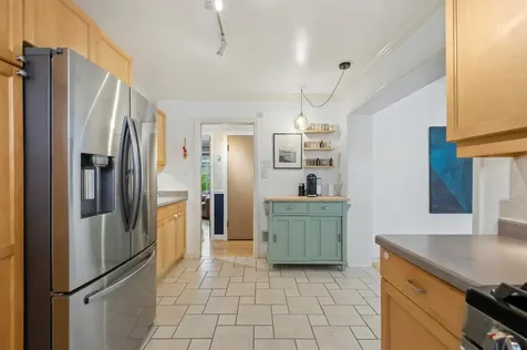 6048 North Landers Avenue Chicago IL 60646