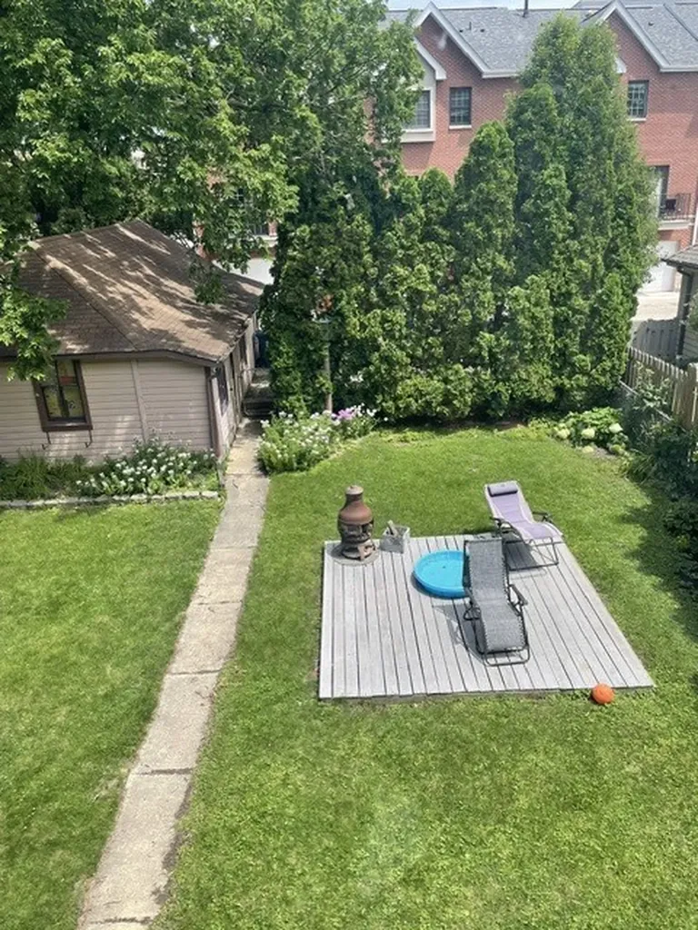 211 North Larch Avenue Elmhurst IL 60126