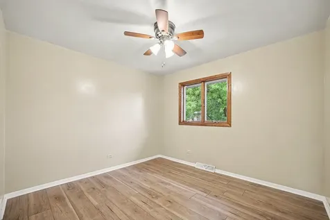 15217 Pine Drive Oak Forest IL 60452