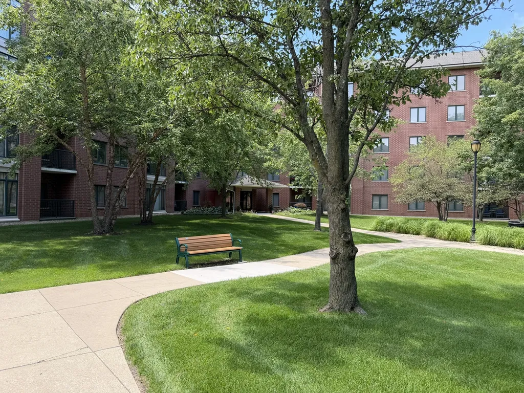 865 East 22nd Street Lombard IL 60148