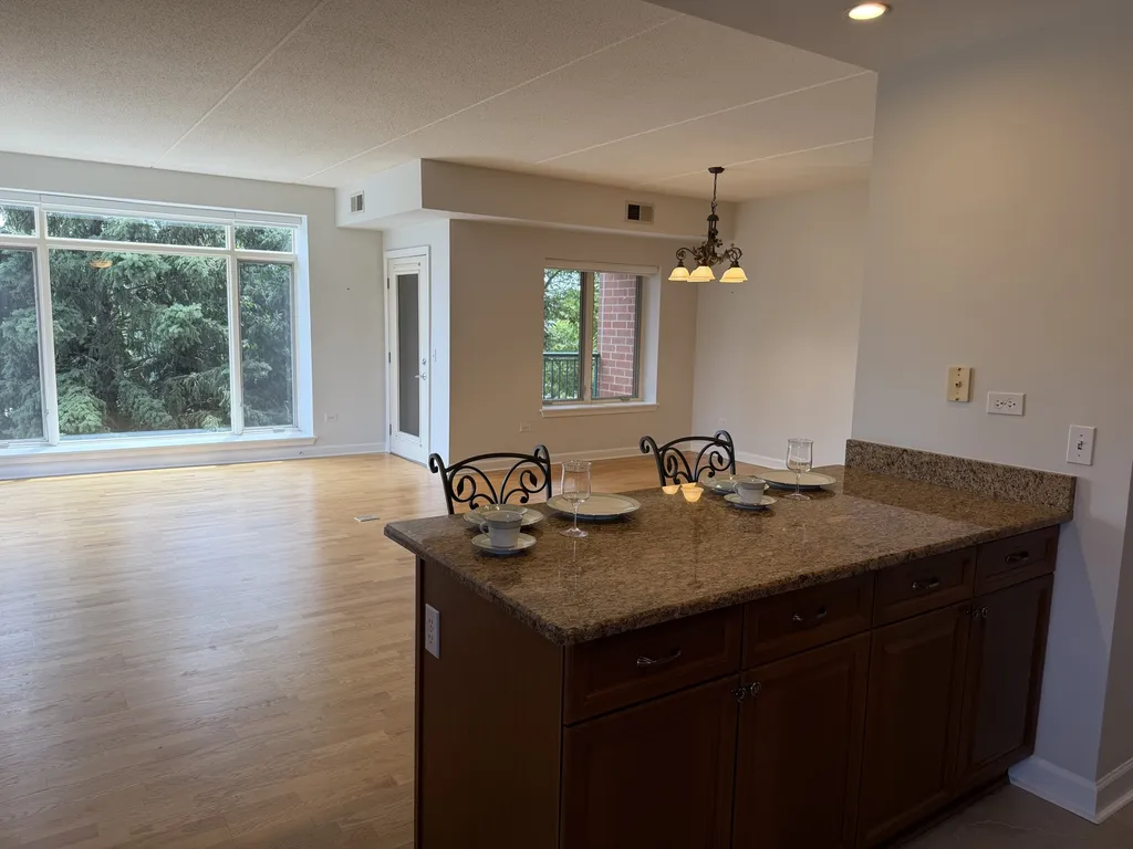 865 East 22nd Street Lombard IL 60148