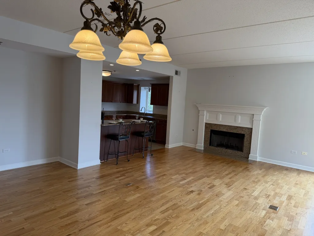 865 East 22nd Street Lombard IL 60148