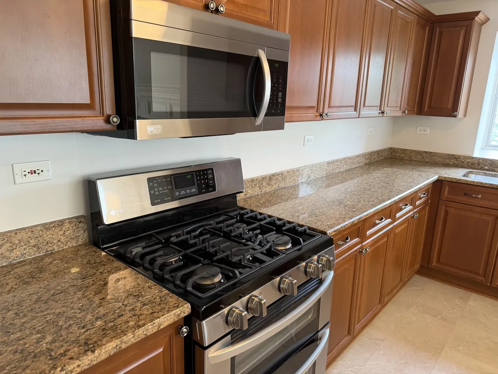 865 East 22nd Street Lombard IL 60148