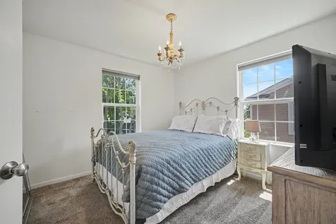 2492 Huntleigh Lane Woodridge IL 60517