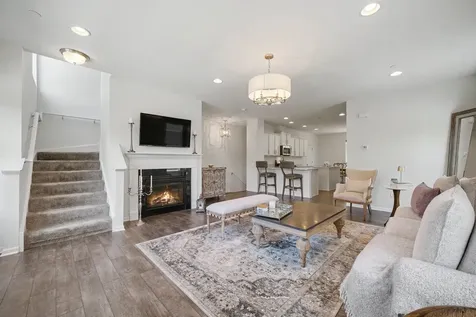 2492 Huntleigh Lane Woodridge IL 60517