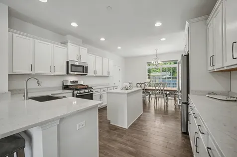 2492 Huntleigh Lane Woodridge IL 60517
