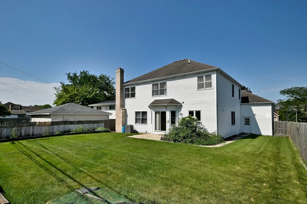 753 North Willow Road Elmhurst IL 60126