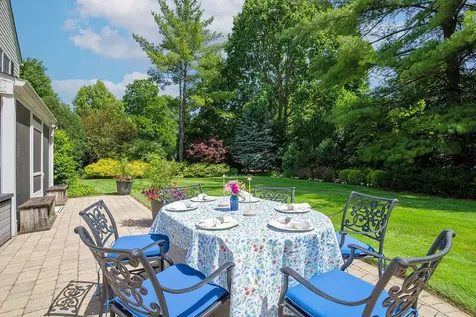 1229 Alvin Court Glenview IL 60025