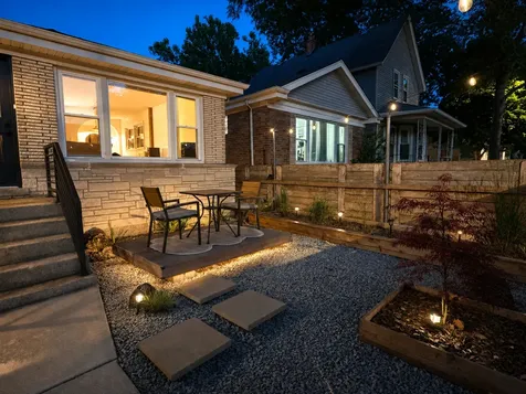 4605 North Harding Avenue Chicago IL 60625