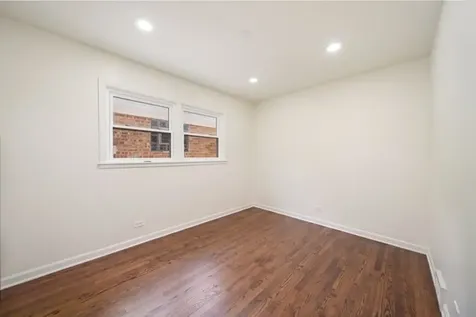 4605 North Harding Avenue Chicago IL 60625