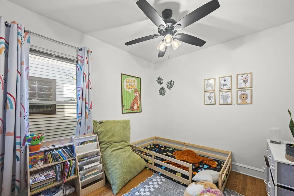 5848 West Catalpa Avenue Chicago IL 60630