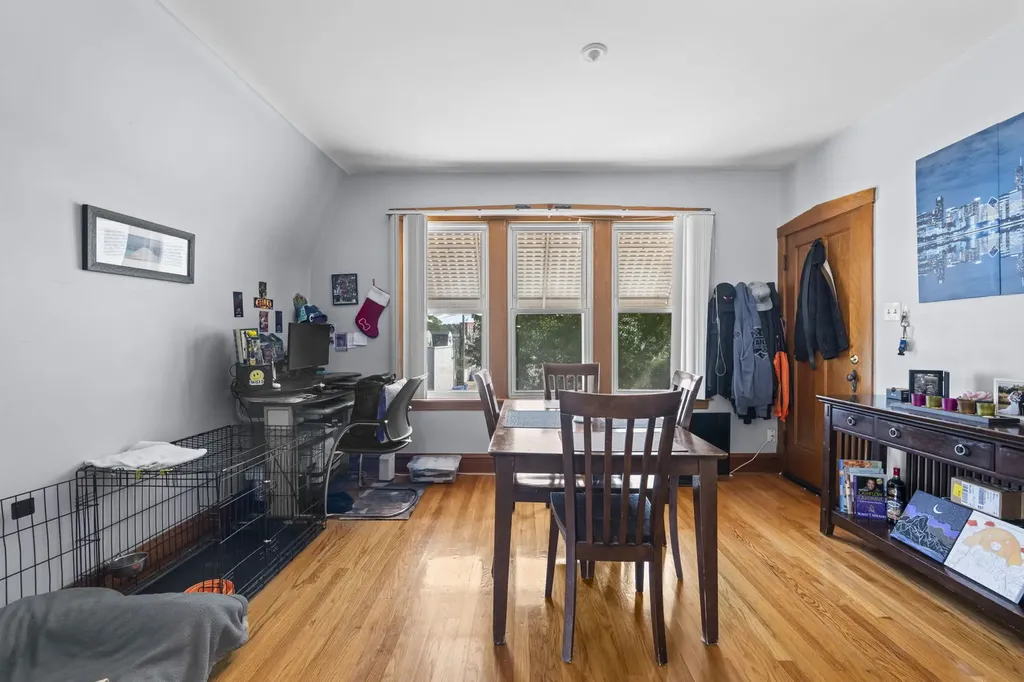 5848 West Catalpa Avenue Chicago IL 60630