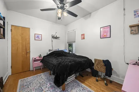 5848 West Catalpa Avenue Chicago IL 60630