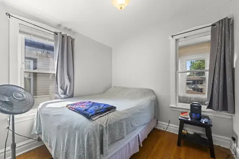 5848 West Catalpa Avenue Chicago IL 60630