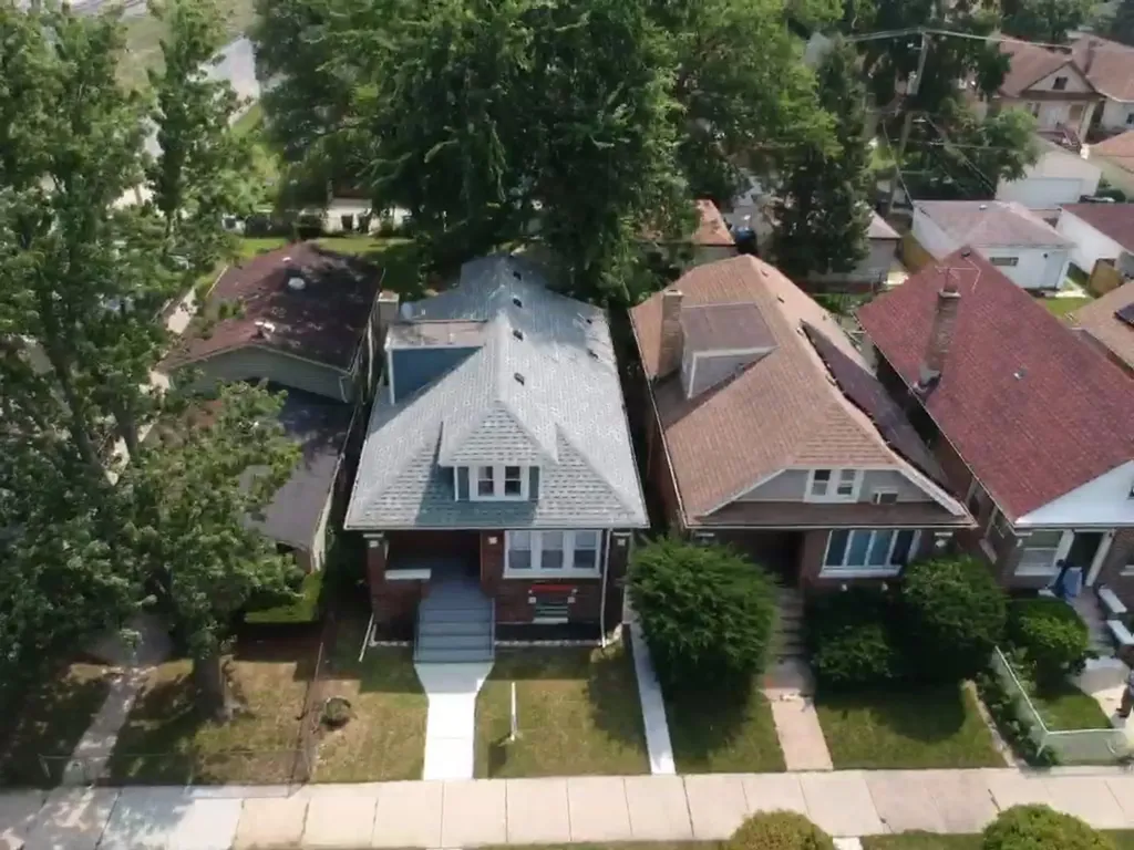 8915 South Racine Avenue Chicago IL 60620