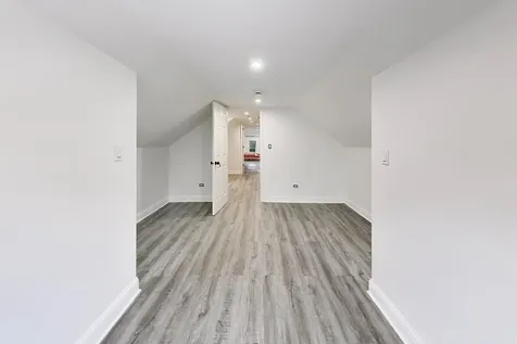 8915 South Racine Avenue Chicago IL 60620