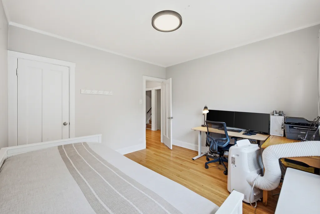 6542 North Maplewood Avenue Chicago IL 60645