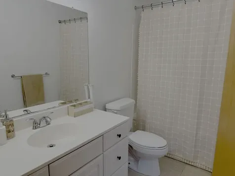 1463 North Leavitt Street Chicago IL 60622