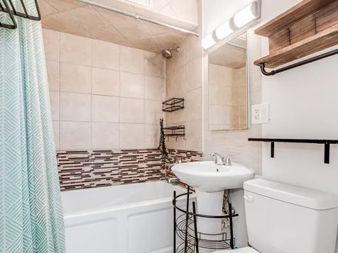 415 South Maple Avenue Oak Park IL 60302