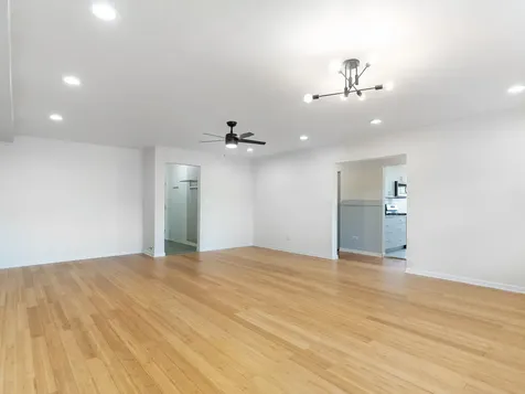 415 South Maple Avenue Oak Park IL 60302