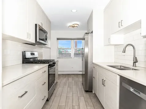 415 South Maple Avenue Oak Park IL 60302