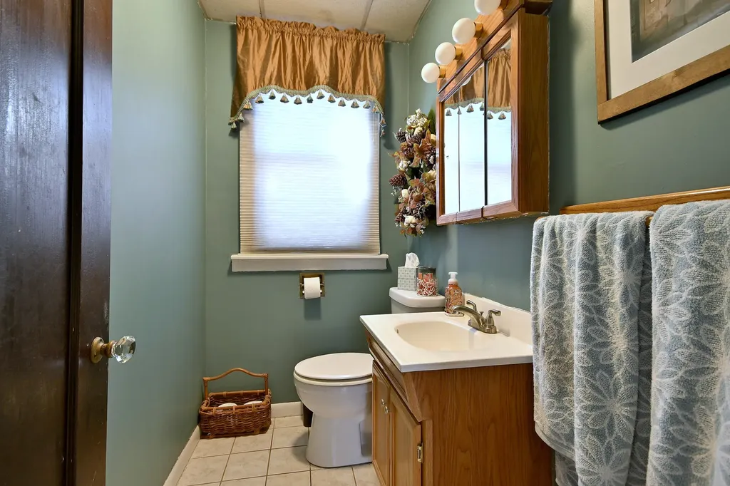 5108 West Winona Street Chicago IL 60630