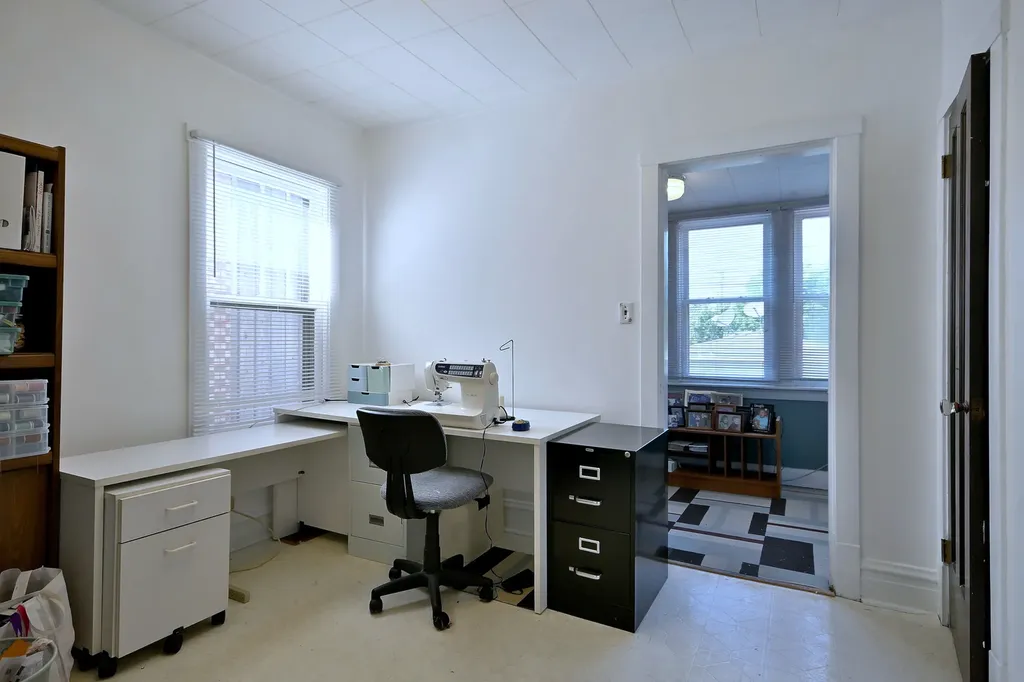 5108 West Winona Street Chicago IL 60630