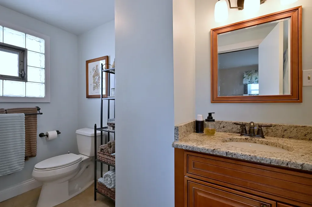 5108 West Winona Street Chicago IL 60630