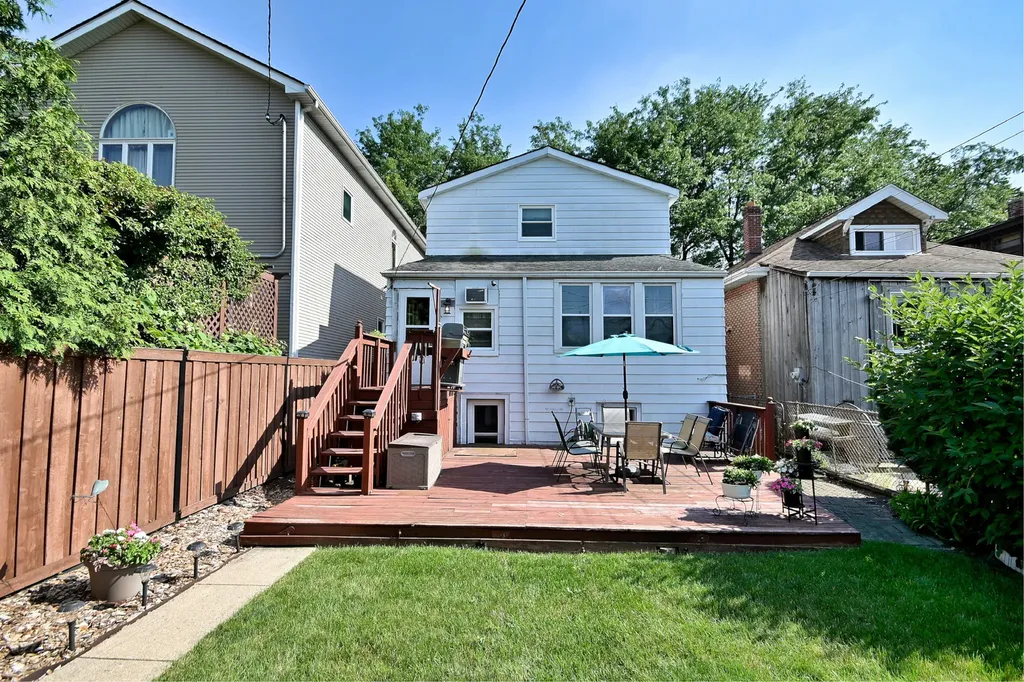 5108 West Winona Street Chicago IL 60630