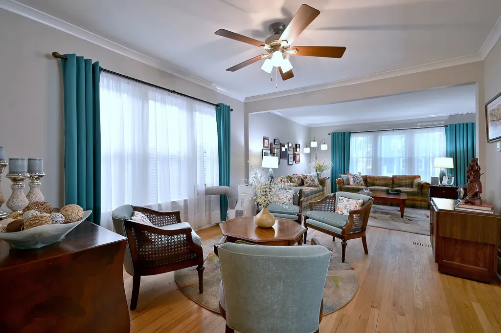 5108 West Winona Street Chicago IL 60630