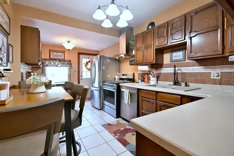 5108 West Winona Street Chicago IL 60630