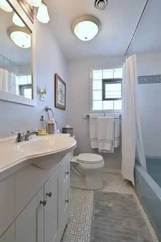 5108 West Winona Street Chicago IL 60630