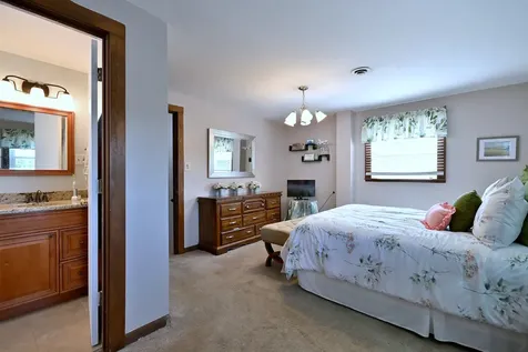 5108 West Winona Street Chicago IL 60630