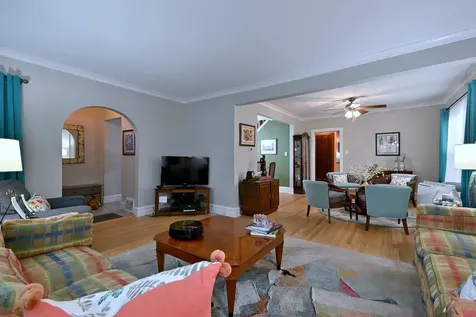 5108 West Winona Street Chicago IL 60630