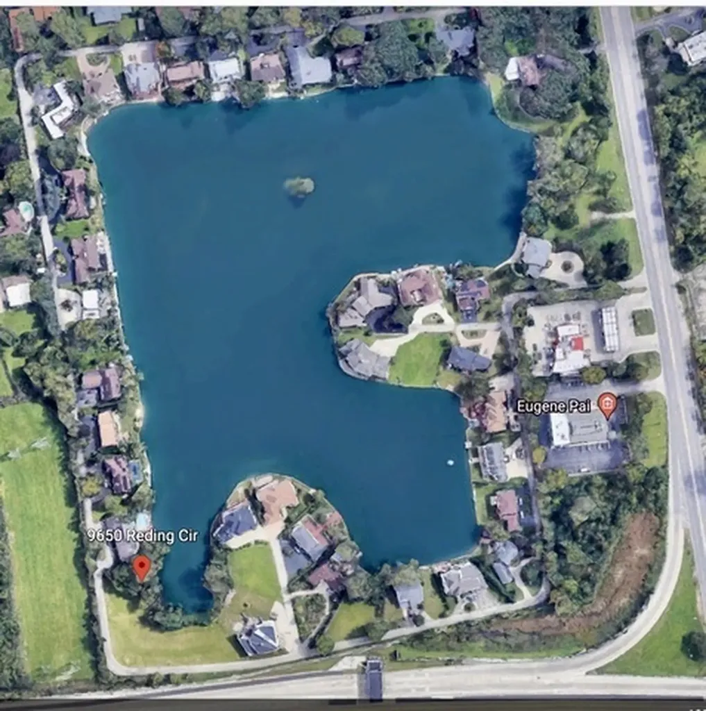 9650 Reding Circle Des Plaines IL 60016