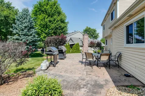 1636 Green River Drive Schaumburg IL 60194