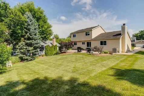 1636 Green River Drive Schaumburg IL 60194
