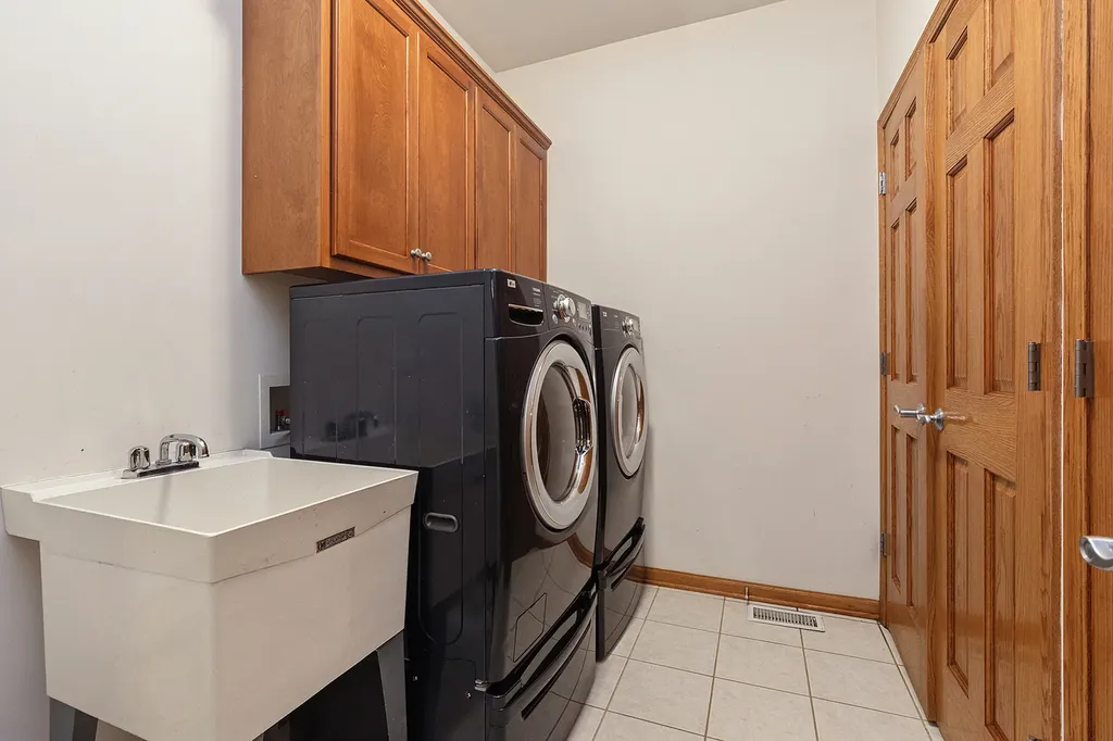 11156 Karen Drive Orland Park IL 60467