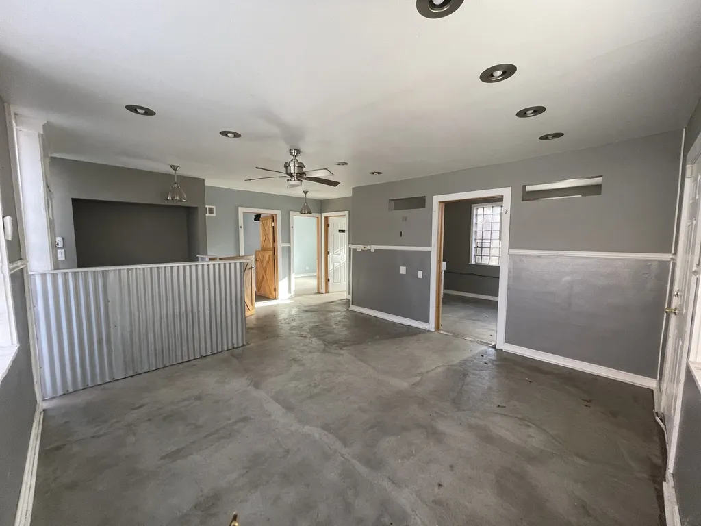 2227 West Belmont Avenue Chicago IL 60618