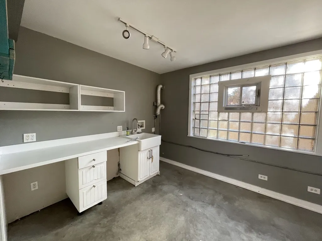 2227 West Belmont Avenue Chicago IL 60618