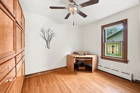 1916 Rowell Avenue Joliet IL 60433